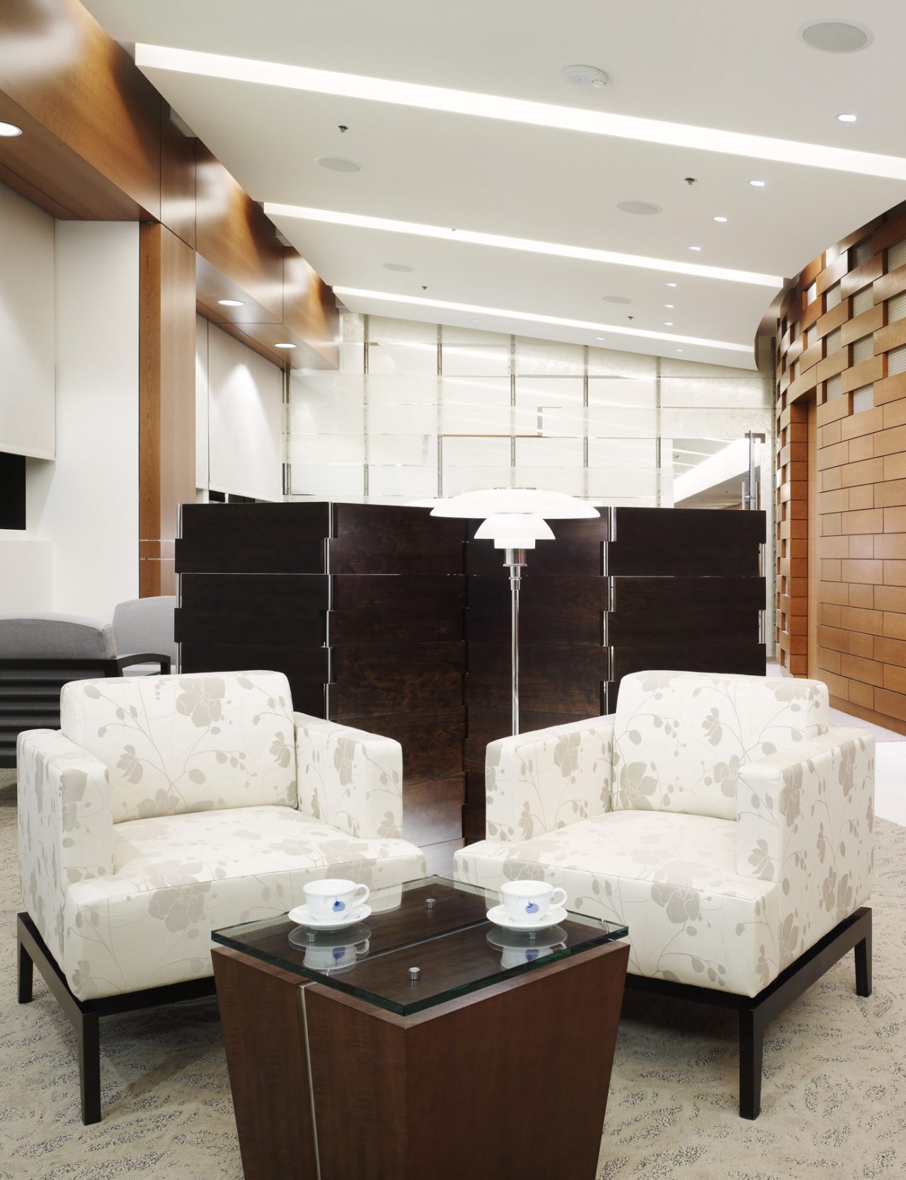 Korean Airlines SkyTeam Lounge at LAX Gruen Associates