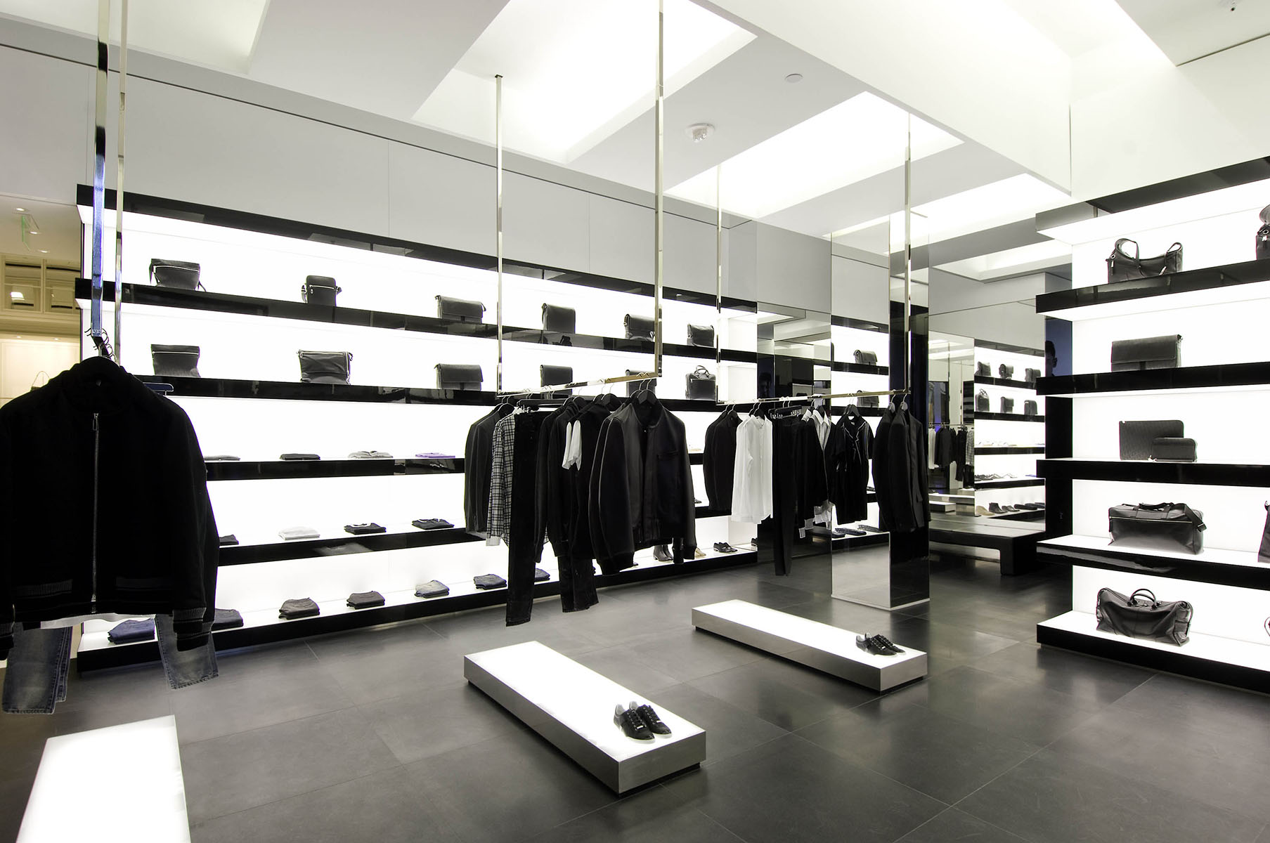 Dior Homme Opens Store in South Coast Plaza – WWD